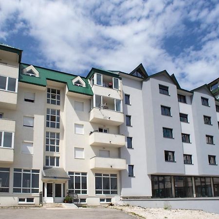 Lux Deluxe Apartment Zabljak  Bagian luar foto