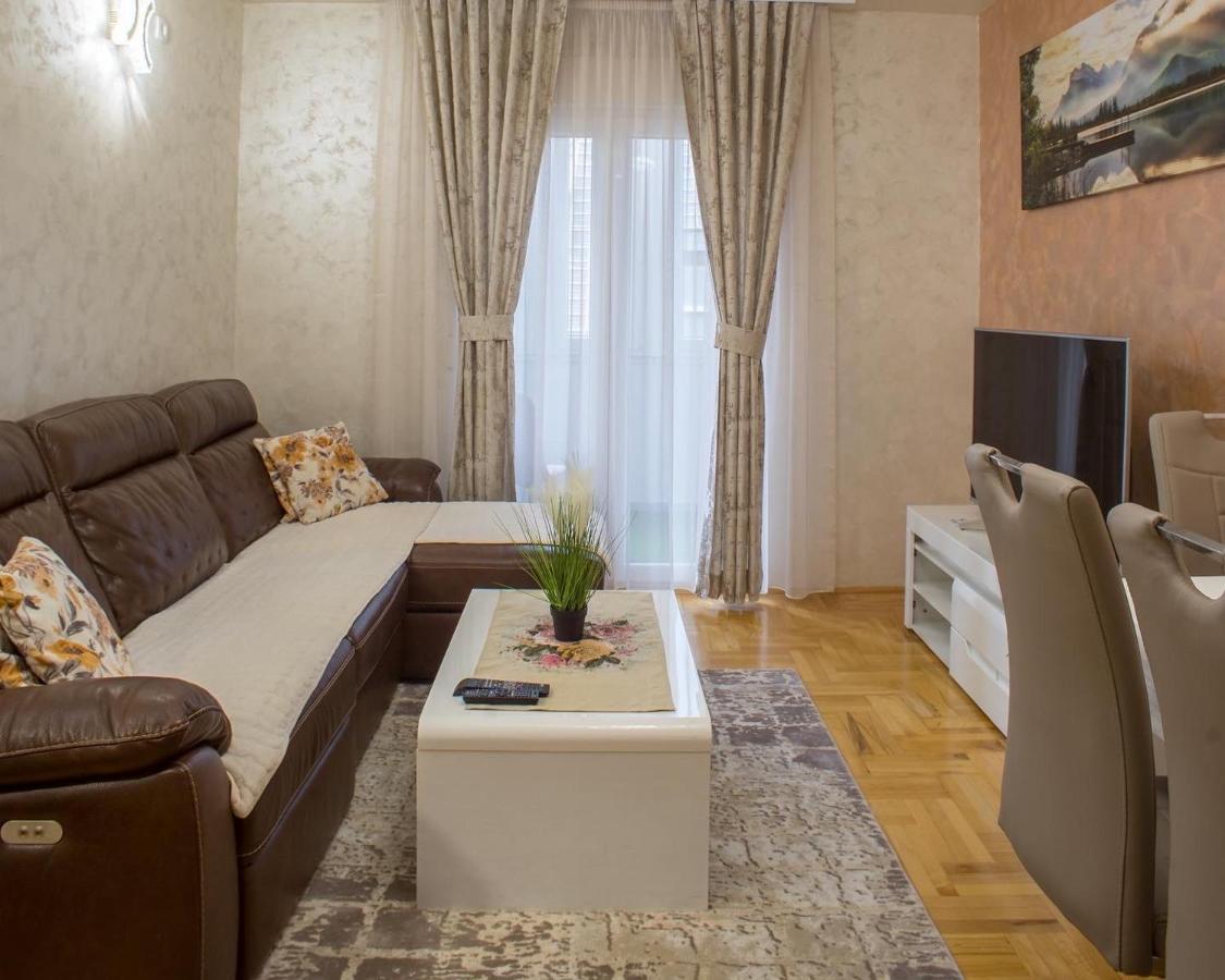 Lux Deluxe Apartment Zabljak  Bagian luar foto